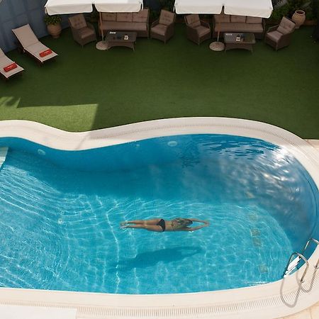 Anna Platanou Hotel パロス島 エクステリア 写真