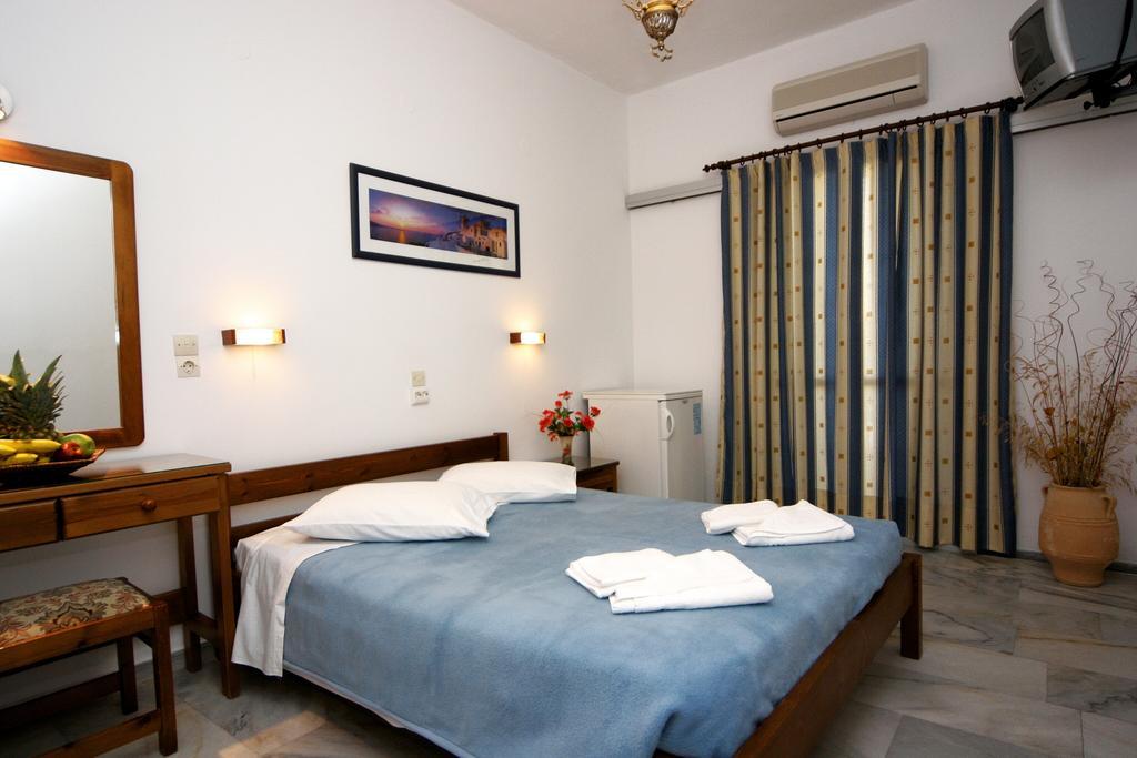 Anna Platanou Hotel パロス島 部屋 写真